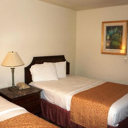 Waterford Inn Kültér fotó